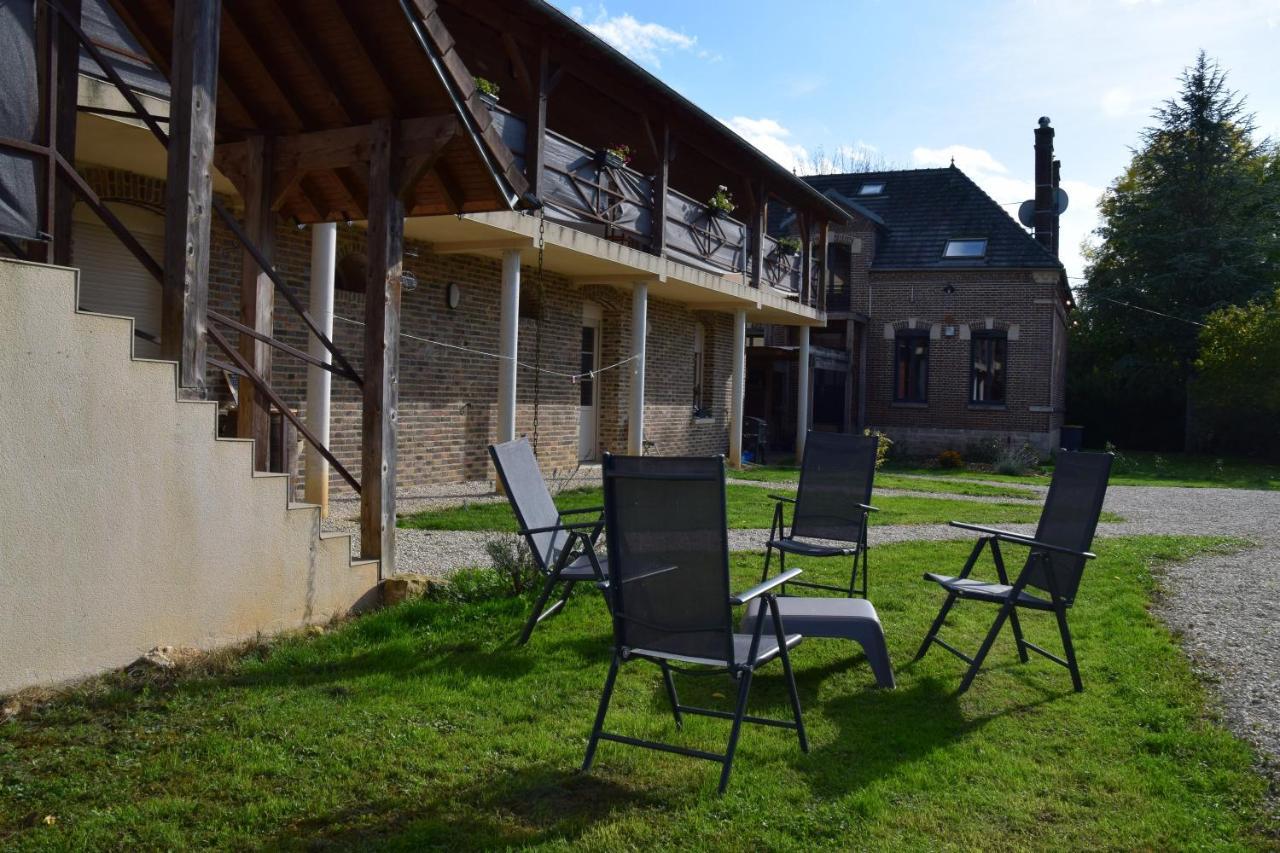 Villemoiron-en-Othe Les Gites Du Lavoir מראה חיצוני תמונה