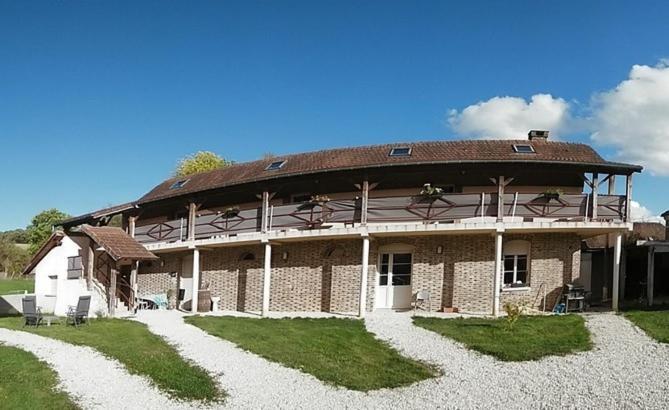 Villemoiron-en-Othe Les Gites Du Lavoir מראה חיצוני תמונה